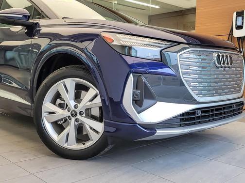 2023 Audi Q4 e-tron Prestige 50 quattro