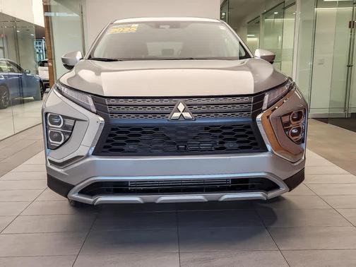 Alloy Silver Metallic 2025 Mitsubishi Eclipse Cross SE