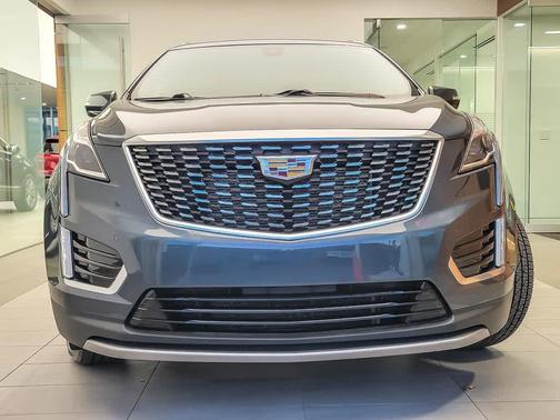 2020 Cadillac XT5 Premium Luxury