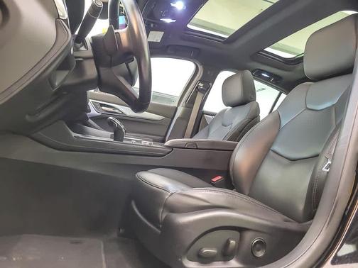 2023 Cadillac CT5 Luxury