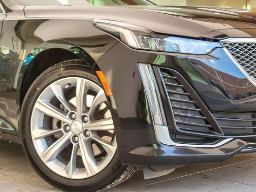 2023 Cadillac CT5 Luxury