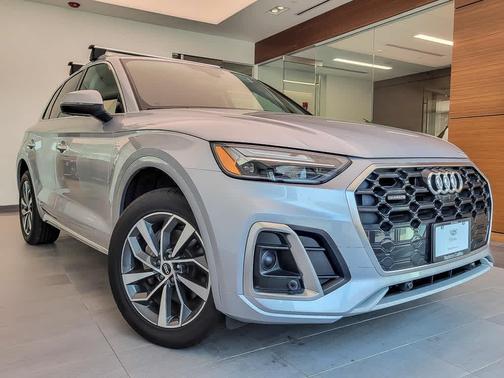 2023 Audi Q5 45 S line Premium Plus