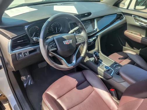2022 Cadillac XT6 Premium Luxury AWD