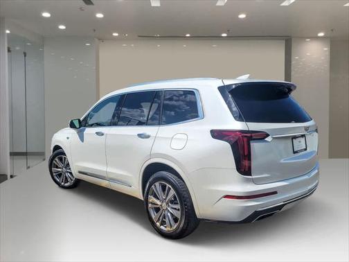 2022 Cadillac XT6 Premium Luxury AWD