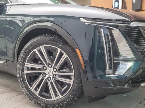 2024 Cadillac LYRIQ Luxury