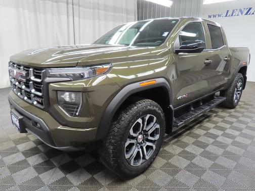 2024 GMC Canyon AT4