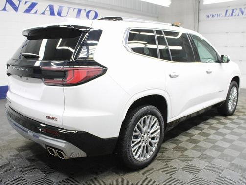 2024 GMC Acadia Denali