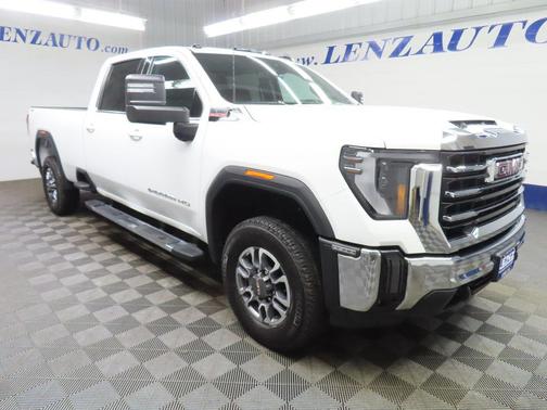 Summit White 2025 GMC Sierra 2500 SLE