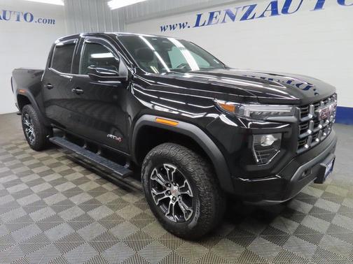 2024 GMC Canyon AT4