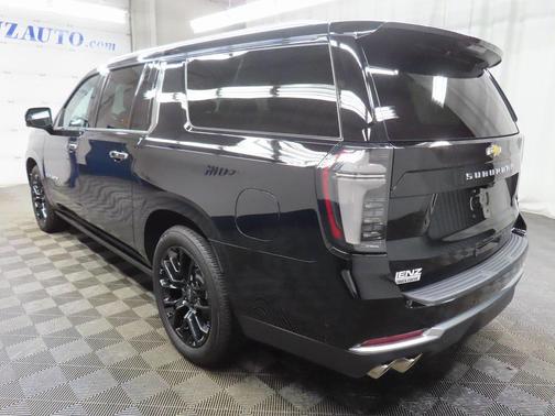 2025 Chevrolet Suburban High Country