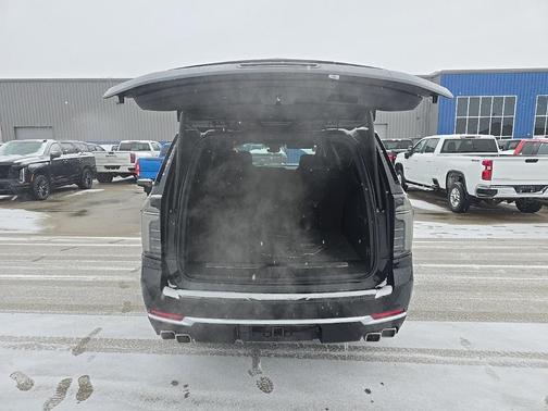 2025 Chevrolet Suburban High Country