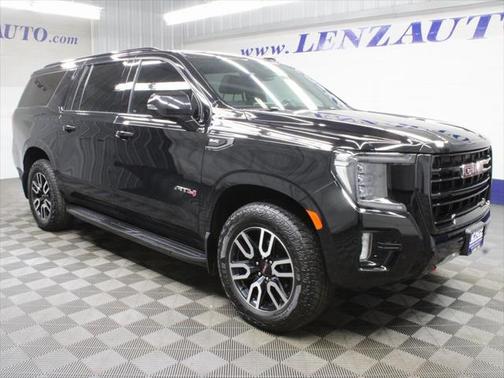 2023 GMC Yukon XL 4WD AT4