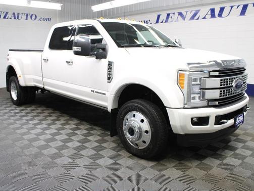 White Platinum Clearcoat Metallic 2018 Ford F-450 Platinum