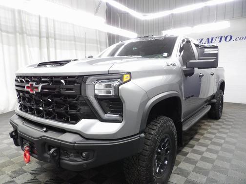 2025 Chevrolet Silverado 2500 4WD Crew Cab Standard Bed ZR2