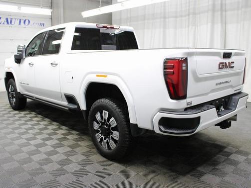 2025 GMC Sierra 2500 Denali