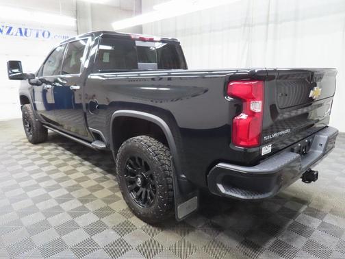 2023 Chevrolet Silverado 3500 High Country