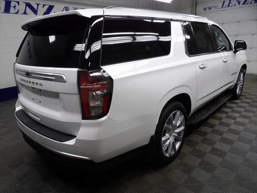 2024 Chevrolet Suburban 4WD High Country