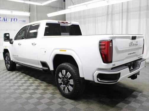 2024 GMC Sierra 2500 Denali