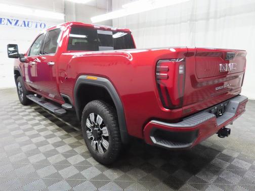 2024 GMC Sierra 2500 Denali