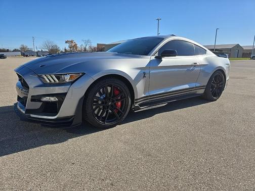 2020 Ford Shelby GT500 Base