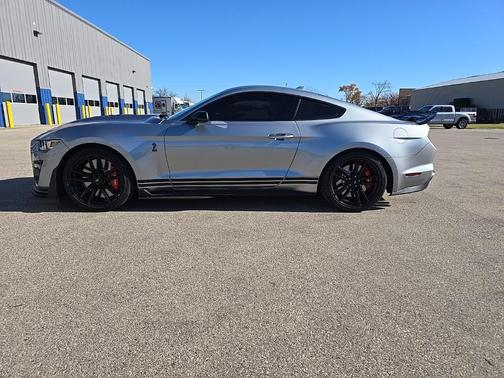 2020 Ford Shelby GT500 Base