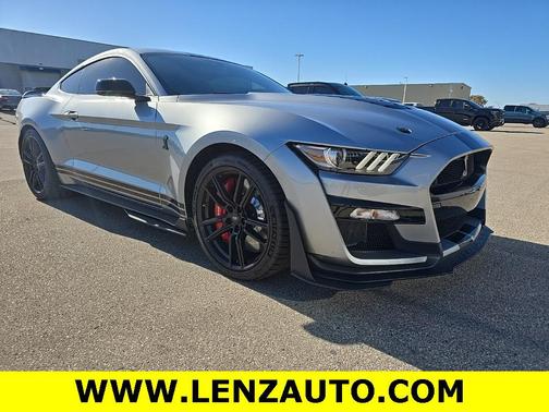 2020 Ford Shelby GT500 Base