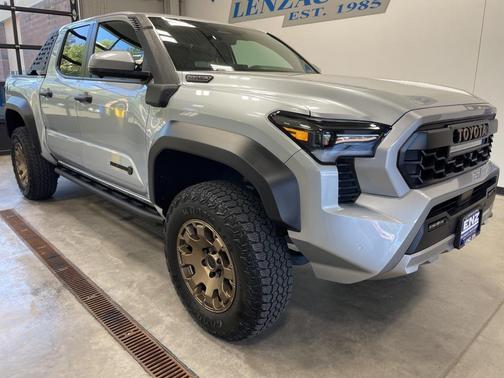 2025 Toyota Tacoma Hybrid Trailhunter