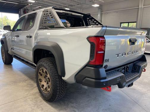 2025 Toyota Tacoma Hybrid Trailhunter