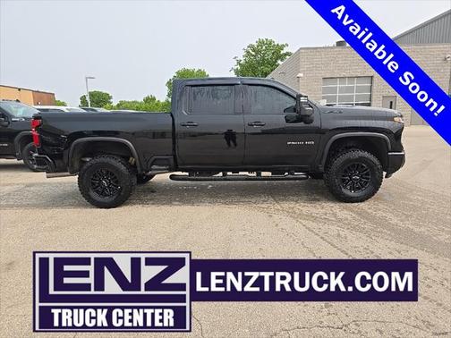 2025 Chevrolet Silverado 2500 4WD Crew Cab Standard Bed ZR2