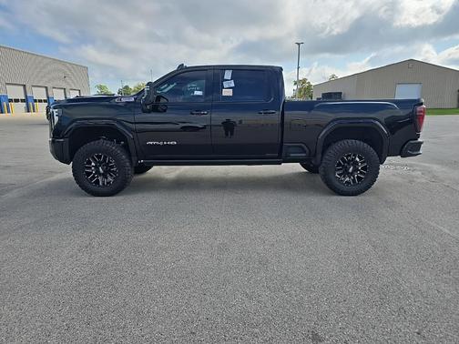 2024 GMC Sierra 2500 AT4