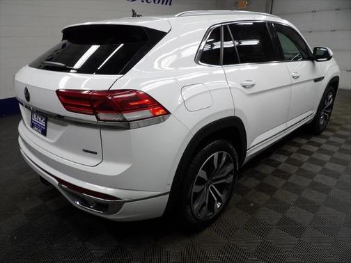 2023 Volkswagen Atlas Cross Sport 3.6L V6 SEL Premium R-Line