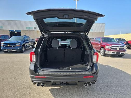 Agate Black Metallic 2025 Ford Explorer ST