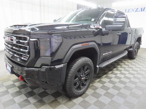 2025 GMC Sierra 2500 AT4