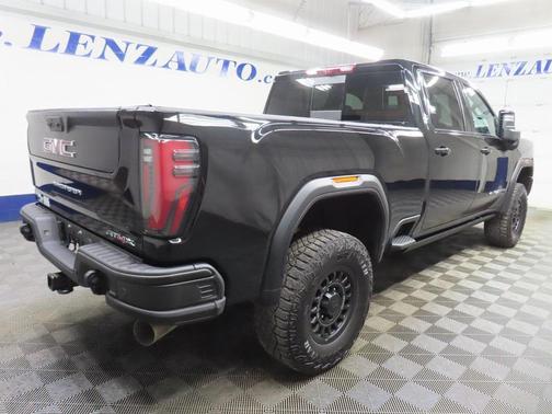 2025 GMC Sierra 2500 AT4