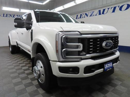 2025 Ford F-450 Platinum