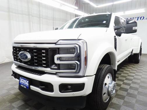 2025 Ford F-450 Platinum