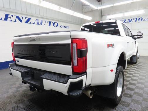 2025 Ford F-450 Platinum