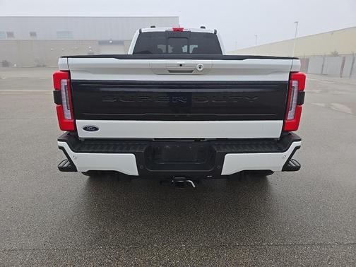 2025 Ford F-450 Platinum