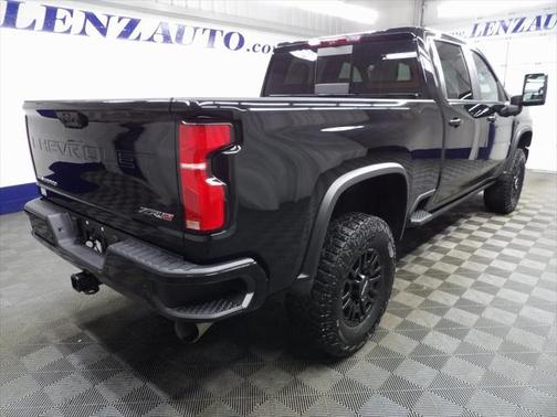 2024 Chevrolet Silverado 2500 4WD Crew Cab Standard Bed ZR2