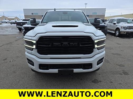 2024 RAM 2500 Laramie Crew Cab 4x4 6'4' Box