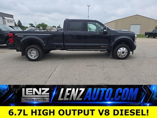 Agate Black Metallic 2025 Ford F-450 Platinum