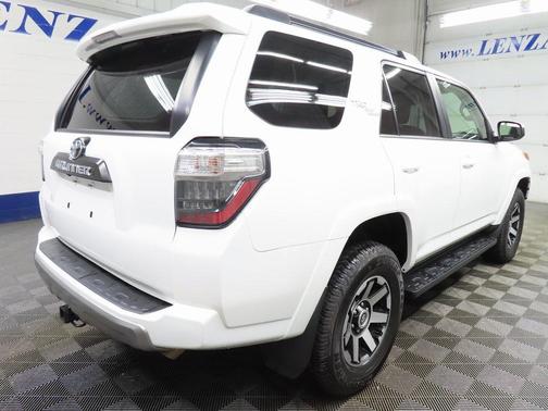2024 Toyota 4Runner TRD Off Road