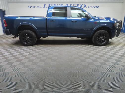 Patriot Blue Pearlcoat 2022 RAM 2500 Laramie Crew Cab 4x4 6'4' Box
