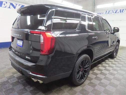 Onyx Black 2025 GMC Yukon Denali Ultimate