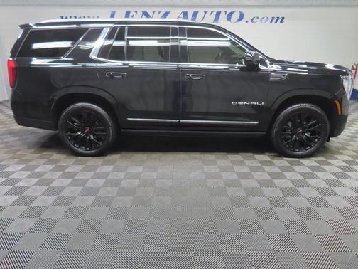 Onyx Black 2025 GMC Yukon Denali Ultimate