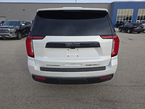 2024 GMC Yukon XL Denali Ultimate