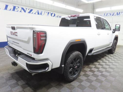 Summit White 2025 GMC Sierra 2500 AT4