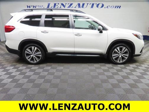 Crystal White Pearl 2022 Subaru Ascent Touring 7-Passenger