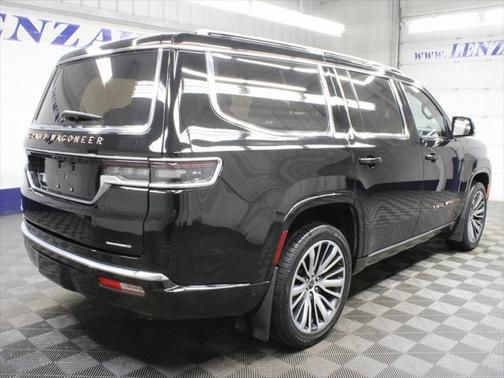2022 Jeep Grand Wagoneer Series III