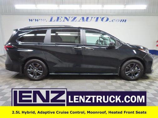 2025 Toyota Sienna XSE 7 Passenger